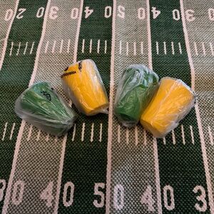 4 TUPPERWARE BELL TUMBLERS CUPS PRIMARY 2 YELLOW 2 GREEN CHILD KIDS TODDLERS NEW